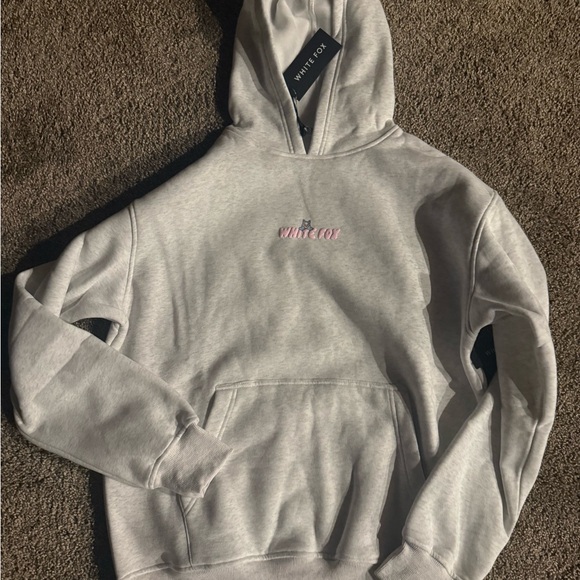 White Fox Graphic Sweatshirt - Picture 2 of 4